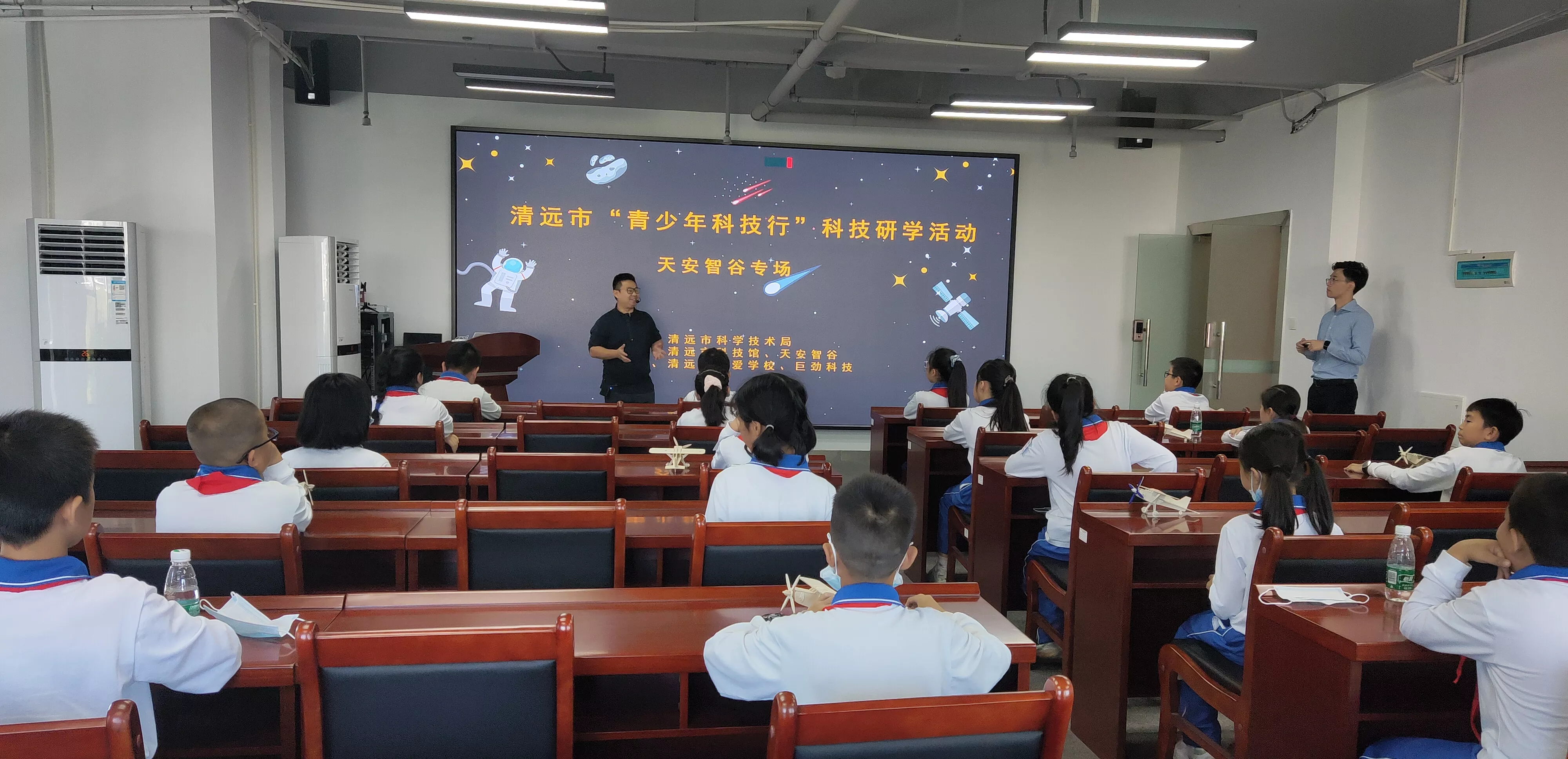 P11027-102927.jpg